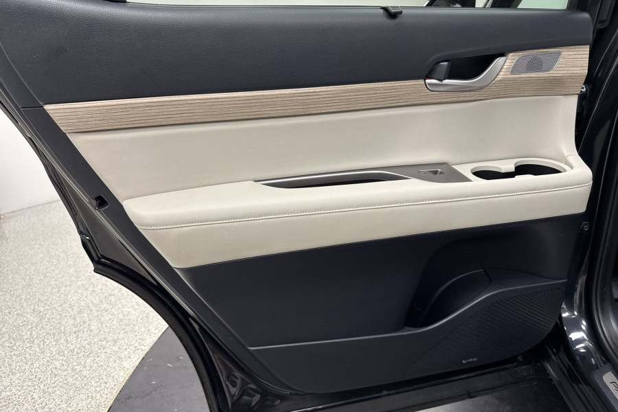 2021 Hyundai Palisade LX2.V1 Highlander SUV Image 15