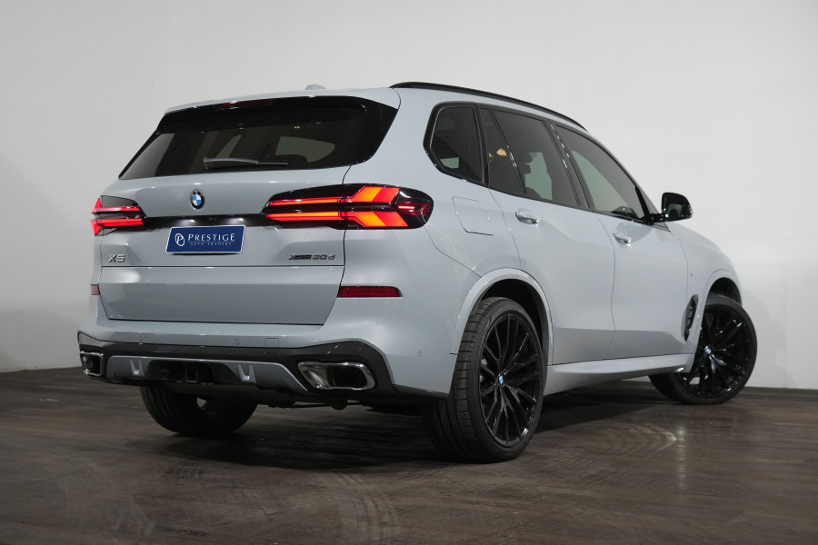2023 BMW X5 xDrive30d M Sport SUV