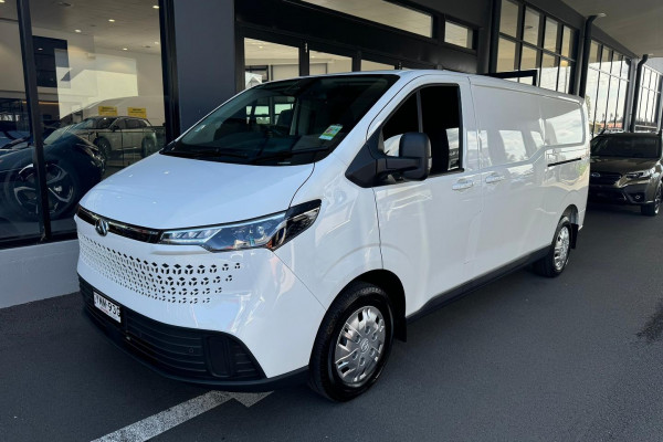 2024 LDV Deliver 7   Van