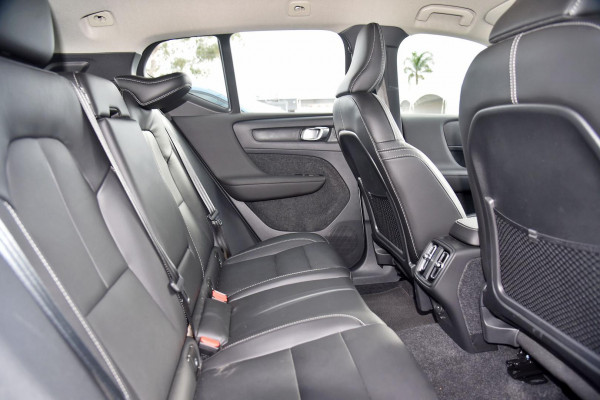 2025 Volvo XC40 XZ Plus B4 SUV Image 15