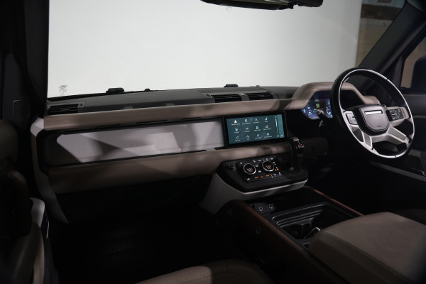 2021 Land Rover Defender L663 110 D300 SE SUV Image 12