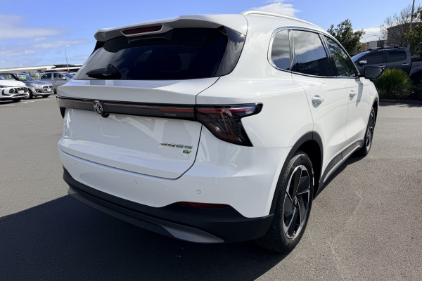 2026 MG MGS5 EV Essence 49 SUV Image 4