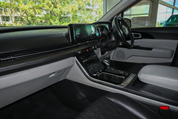 2023 Kia Carnival KA4 SLi People Mover image 8