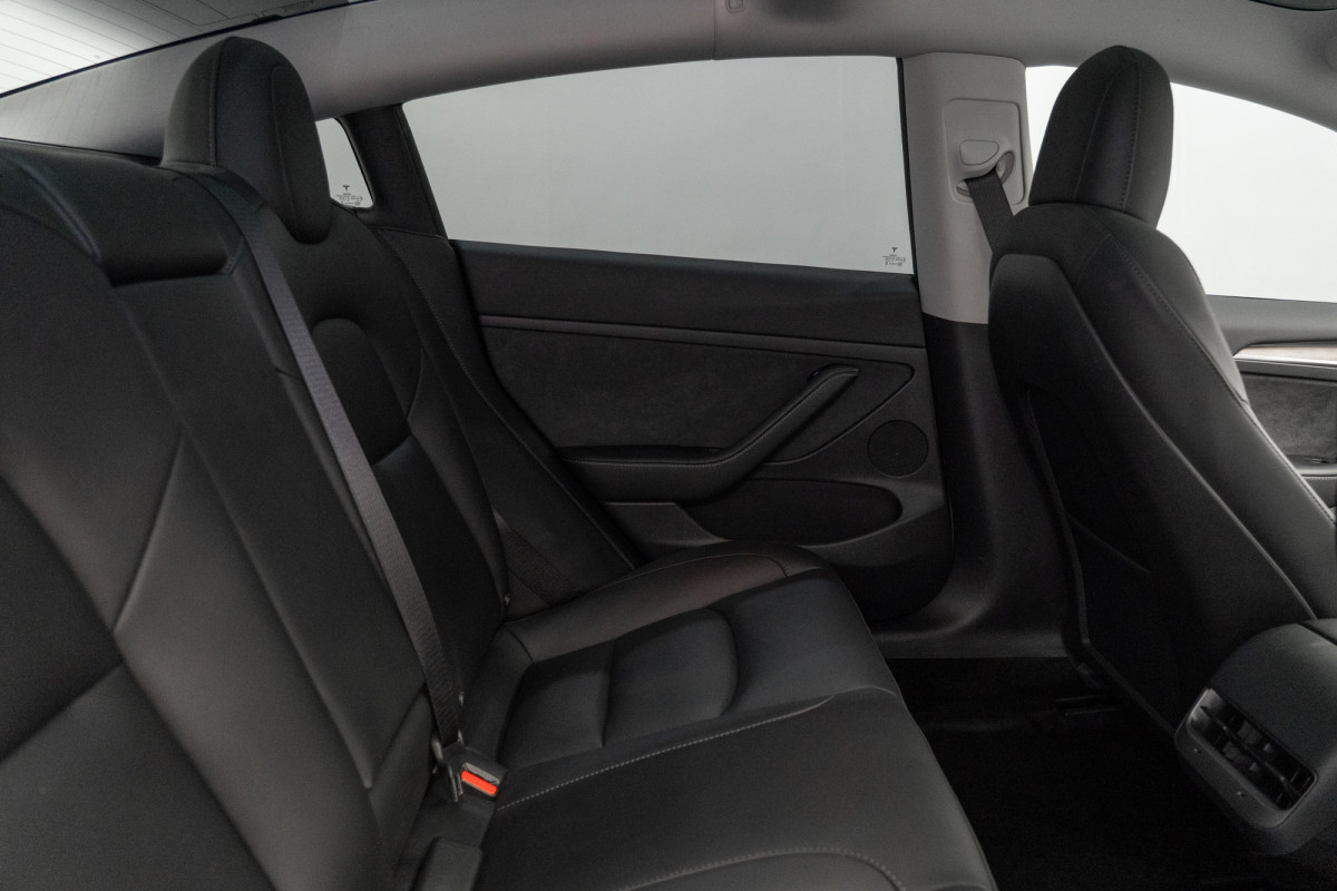 2022 Tesla Model 3 3 Rear-Wheel Drive Sedan Image 3