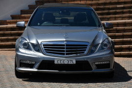 2010 Mercedes-Benz E-class W212 E63 AMG Sedan Image 2