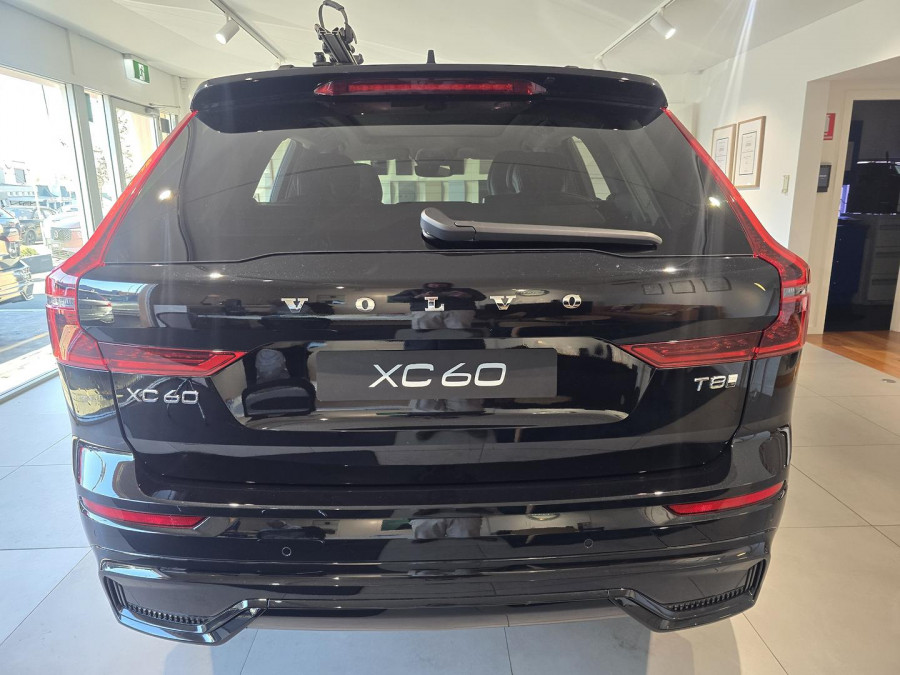 2026 Volvo XC60 UZ Ultra T8 Plug-in Hybrid Dark SUV Image 5