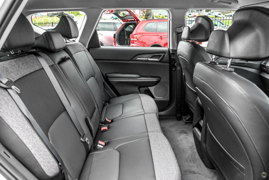 2026 Kia EV5 OVc Air Long Range SUV Image 9
