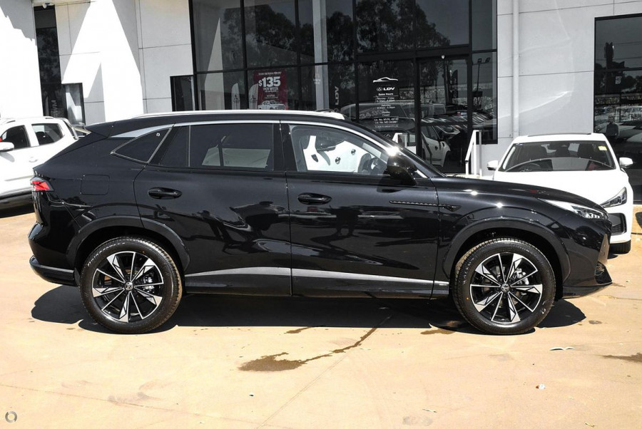 2025 MG HS AS33 Essence SUV Image 6