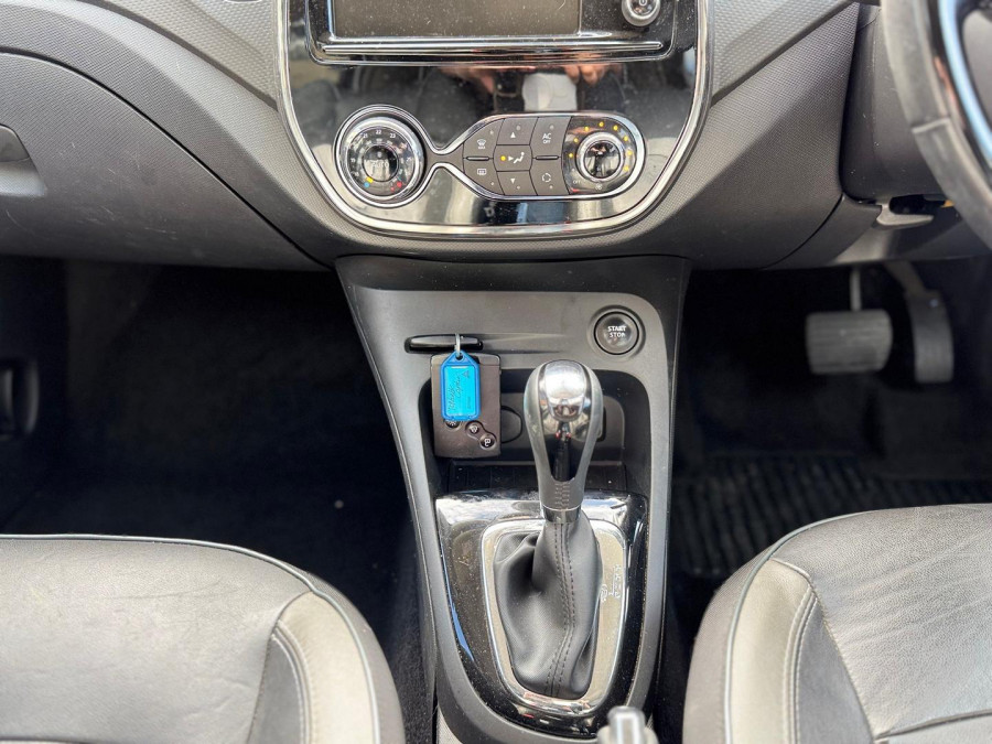 2015 Renault Captur J87 Dynamique SUV Image 13