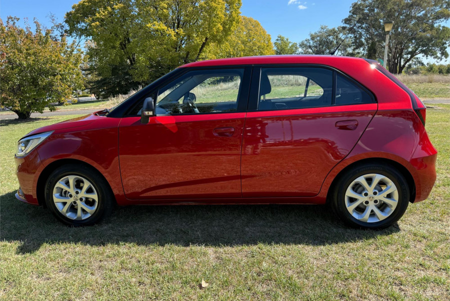 2021 MG MG3 SZP1 Core Hatch Image 9