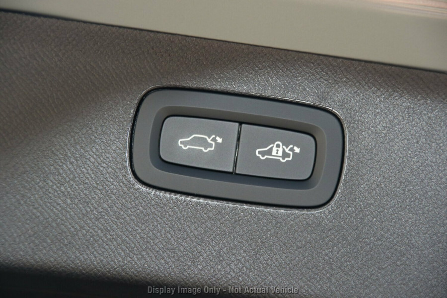 2024 MY25 Volvo XC90 L Series Ultra T8 Plug-In Hybrid SUV Image 20