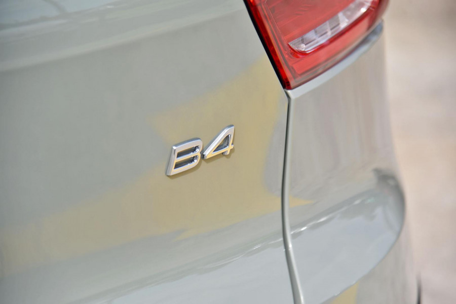 2024 MY25 Volvo XC40 XZ Plus B4 SUV Image 23