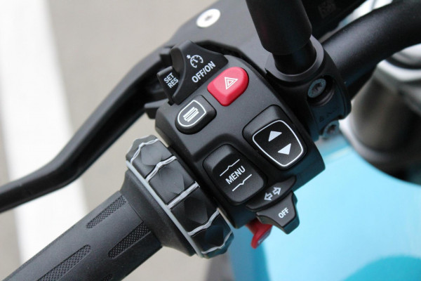 2026 BMW R 1300 R R 1300 image 11