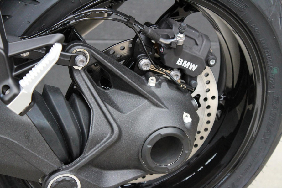 2026 BMW R 1300 R R 1300
