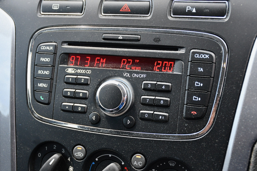 2014 Ford Mondeo MC LX Wagon Image 15