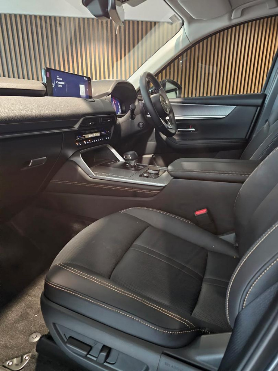2025 Mazda CX-80 KL D50e GT SUV Image 9