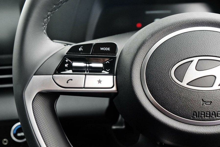 2025 Hyundai i30 CN7.V2  Sedan Image 14