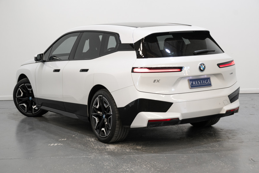 2022 BMW iX xDrive50 Sport SUV Image 9