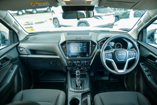 2026 MY25.5 Isuzu D-MAX RG SX Cab Chassis Image 15