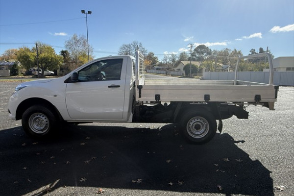 2016 Mazda BT-50 UR XT Single Cab Chassis Image 6