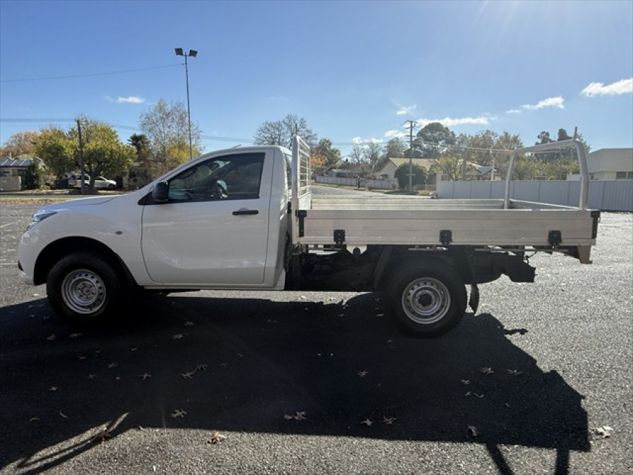 2016 Mazda BT-50 UR XT Single Cab Chassis Image 6