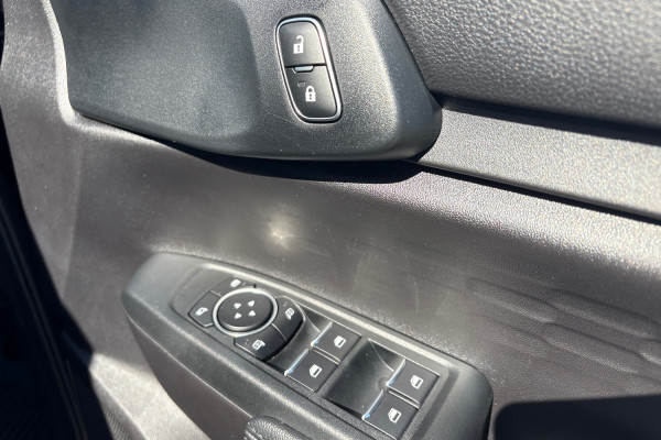 2025 MY26 Ford Everest UB Ambiente SUV Image 8
