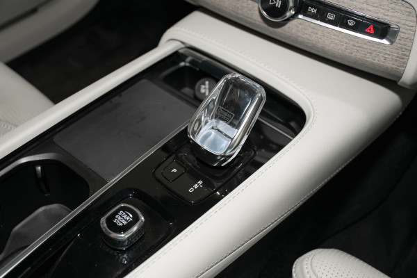 2021 Volvo XC90 L Series B6 Inscription SUV image 21