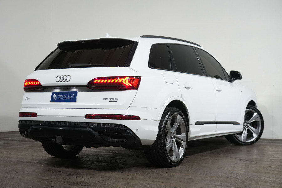 2021 Audi Q7 4M 55 TFSI S line SUV Image 7