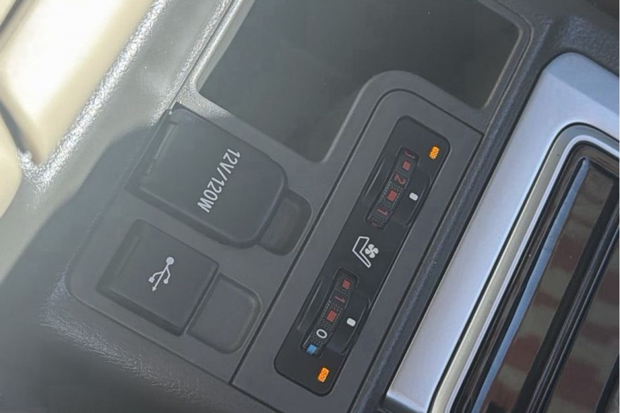 2023 Toyota LandCruiser Prado GDJ150R VX SUV Image 18