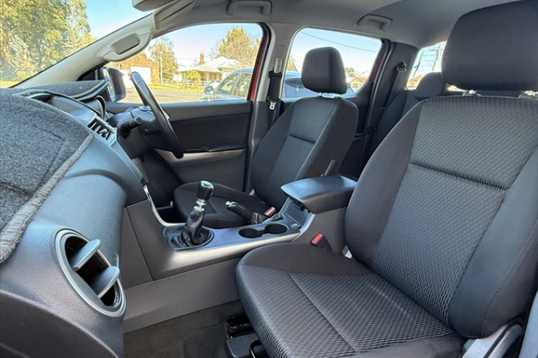 2015 Mazda BT-50 XTR Hi-Rider Ute Image 16