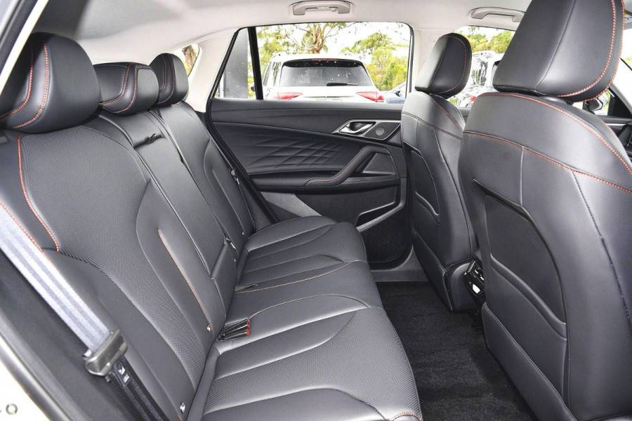 2025 MG HS AS33 Excite SUV Image 7