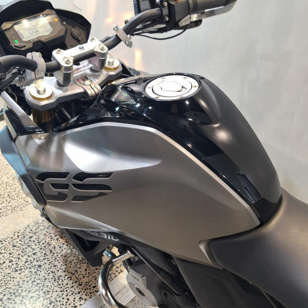 2018 [THIS VEHICLE IS SOLD] image 11