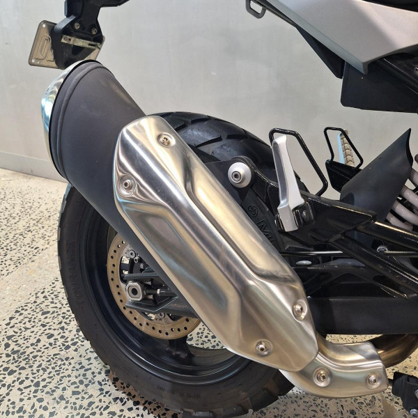 2018 [THIS VEHICLE IS SOLD] image 23