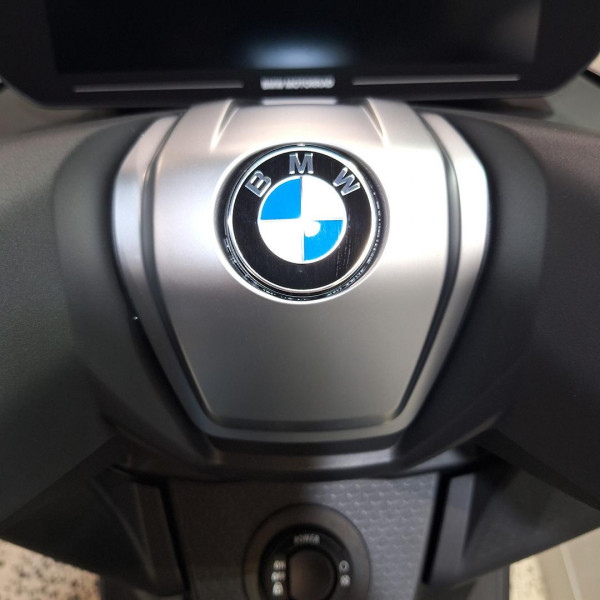 2026 BMW C 400 GT ion C 400 image 11