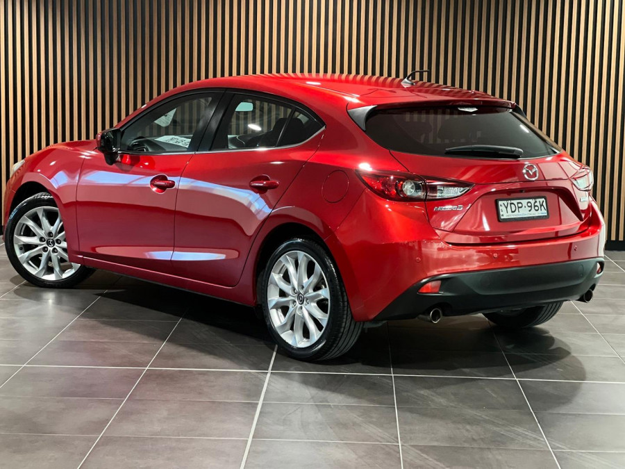 2015 Mazda 3 BM5438 SP25 Hatch Image 2