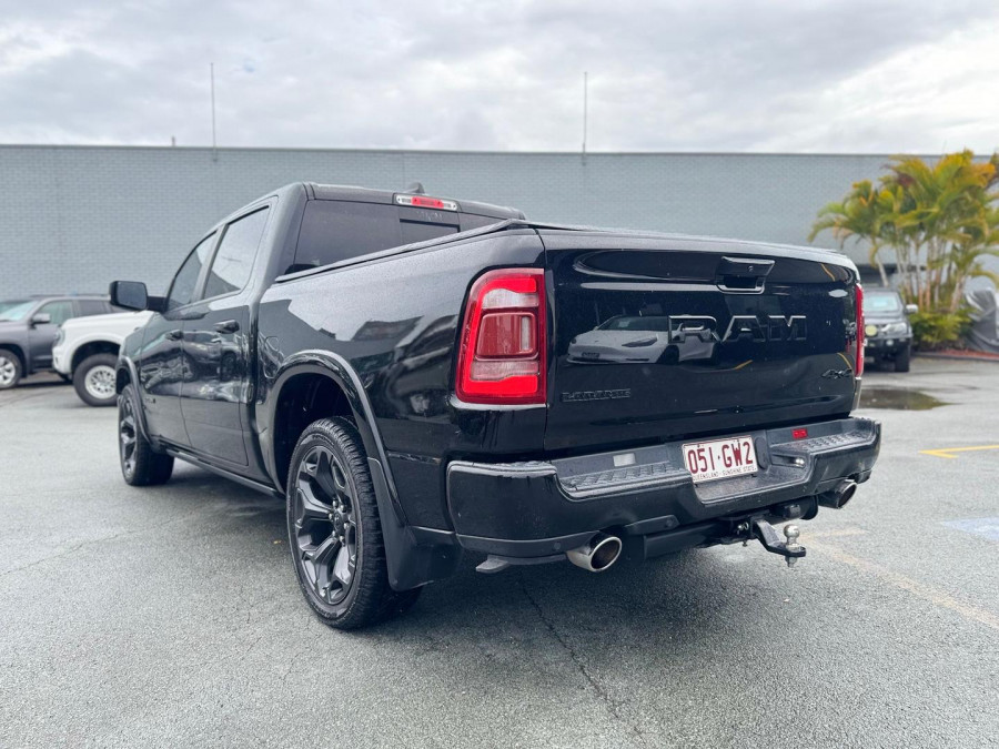 2022 Ram 1500 DT Laramie Ute Image 10