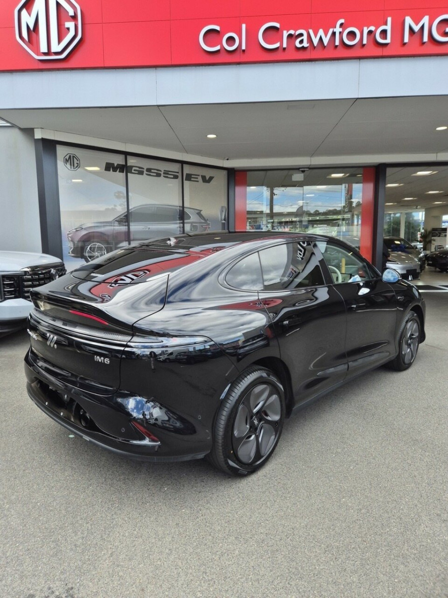 2025 MG IM6 S12L Premium SUV Image 6