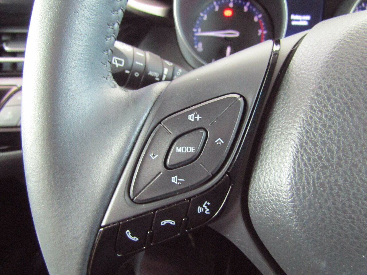 2020 Toyota C-HR NGX Koba SUV Image 12