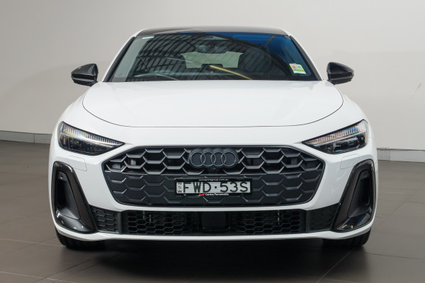 2025 Audi A5 B10 TFSI 200kW S line Sedan image 4