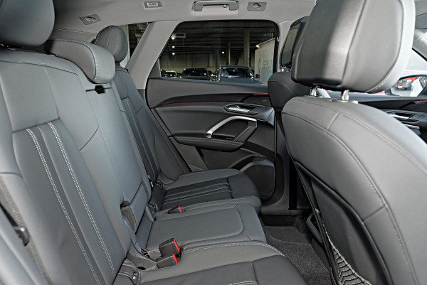 2025 Audi Q5 GU TFSI 150kW SUV image 9