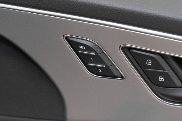 2025 Audi Q7 4M 45 TDI SUV image 18