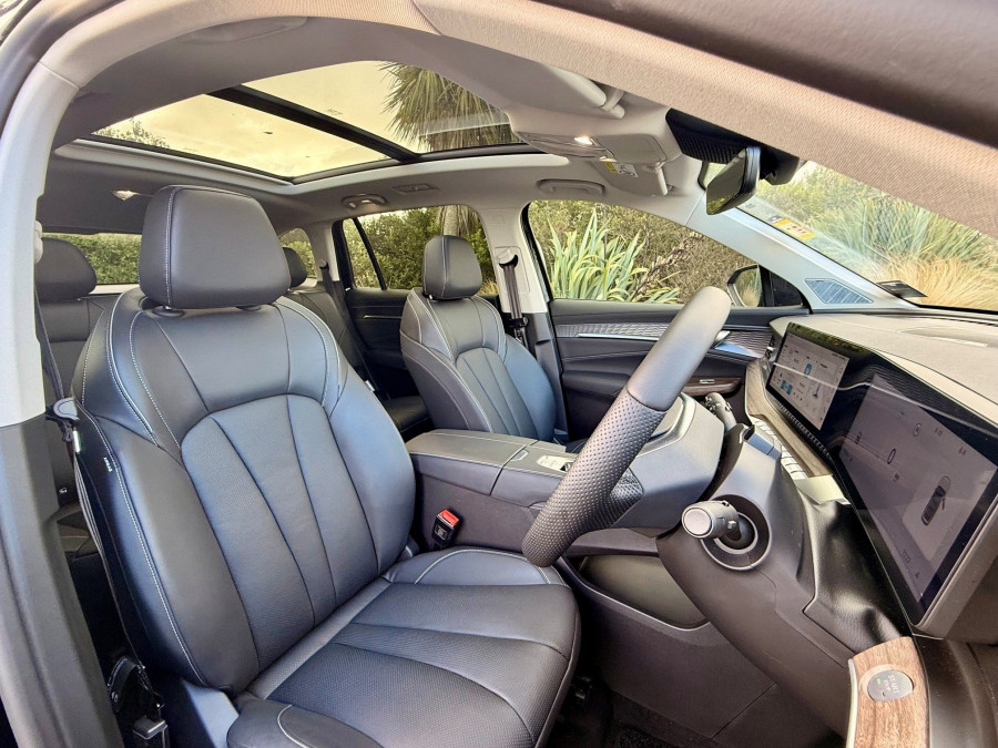 2026 MG QS Essence SUV Image 9