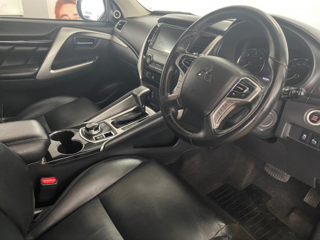 2019 Mitsubishi Pajero Sport QE Exceed Suv