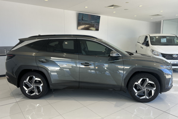 2023 Hyundai Tucson NX4.V2 Highlander SUV Image 4