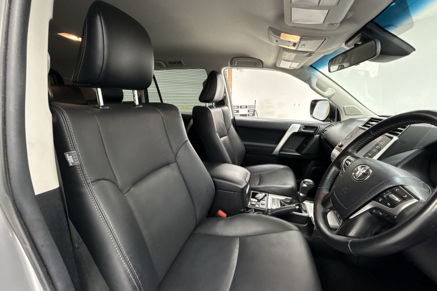 2022 Toyota LandCruiser Prado GDJ150R GXL SUV Image 21