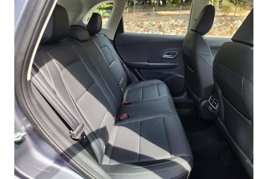2025 MG ZS ZS32 Essence SUV Image 15