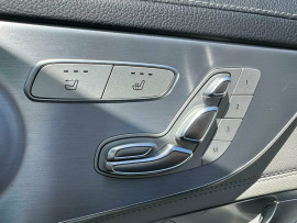 2016 Mercedes-Benz C-Class A205 C200 Convertible image 12