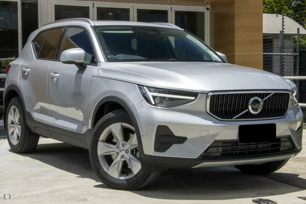 2025 Volvo XC40 XZ Plus B4 SUV