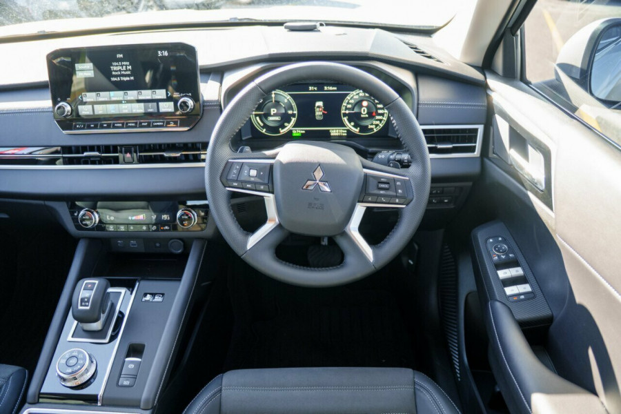 2024 Mitsubishi Outlander ZM PHEV Aspire SUV Image 12