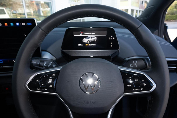 2025 Volkswagen ID. 5 E2 Pro SUV Image 12